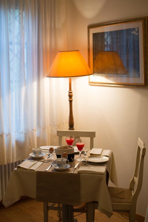 Residenze L'Uncinaia Holiday House Perugia Pokoj fotografie